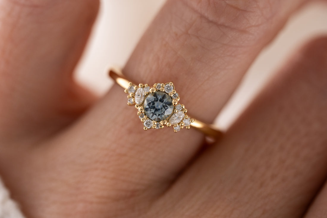 The Naevia Ring | 0.48 CT Round Montana Sapphire