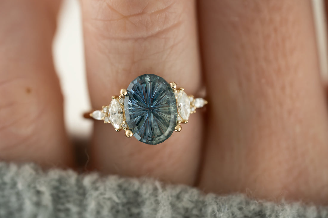 The Maeve Ring | 3.08 CT Oval Starbrite™ Blue Bi-Color Sapphire