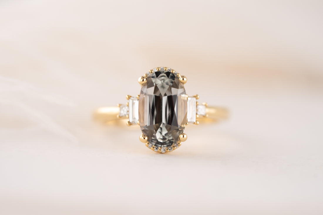 The Sura Ring | 3.38 CT Oval Green Sapphire