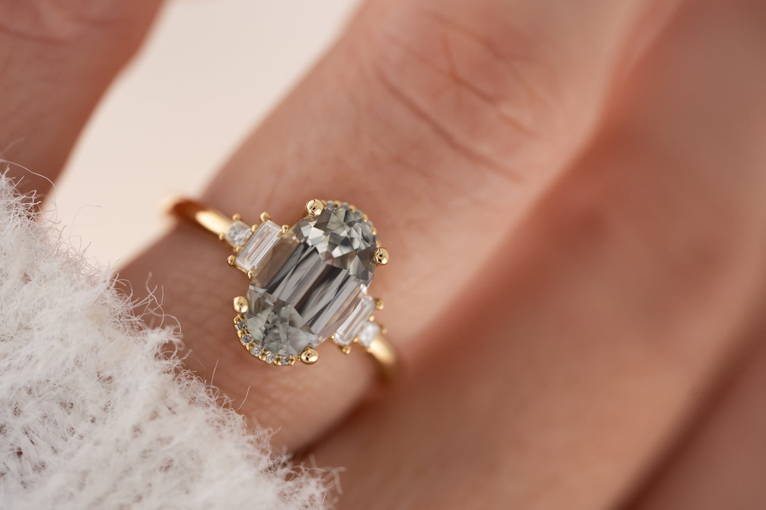 The Sura Ring | 3.38 CT Oval Green Sapphire