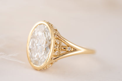 The Sitara Ring | 5 CT Oval Diamond