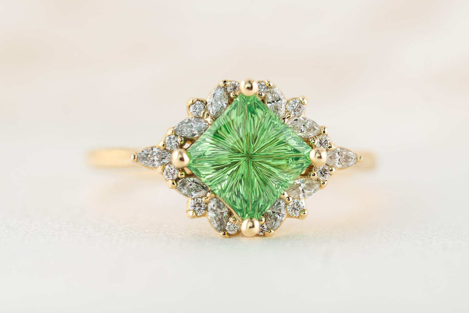 The Nova Ring | 1.8 CT Square Starbrite™ Tsavorite - Lavender Creek Gems 