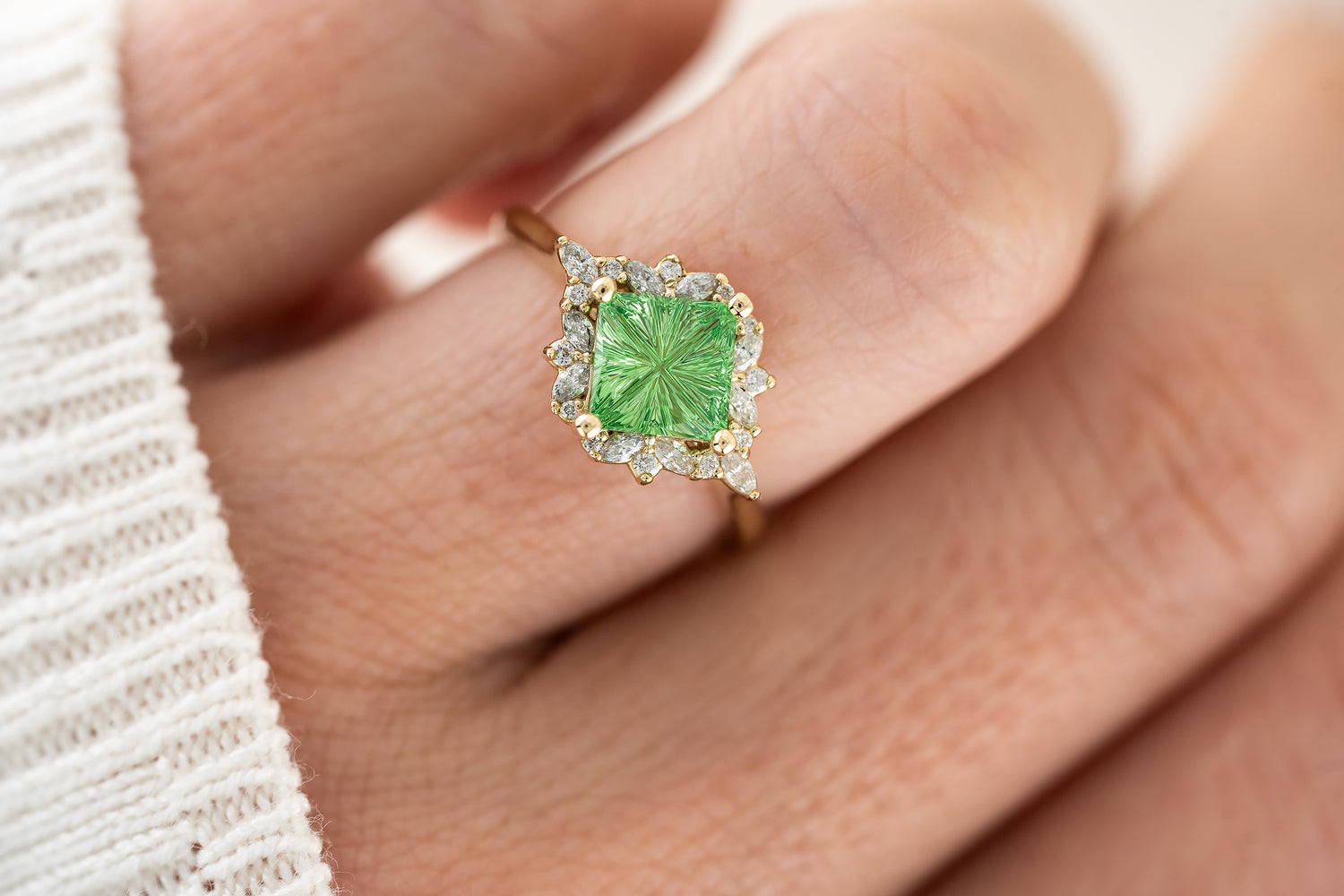 The Nova Ring | 1.8 CT Square Starbrite™ Tsavorite - Lavender Creek Gems 