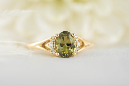 The Serendipity Ring | 1.09 CT Oval Green Sapphire