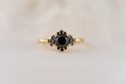 The Naevia Ring | 1 CT Round Black Diamond