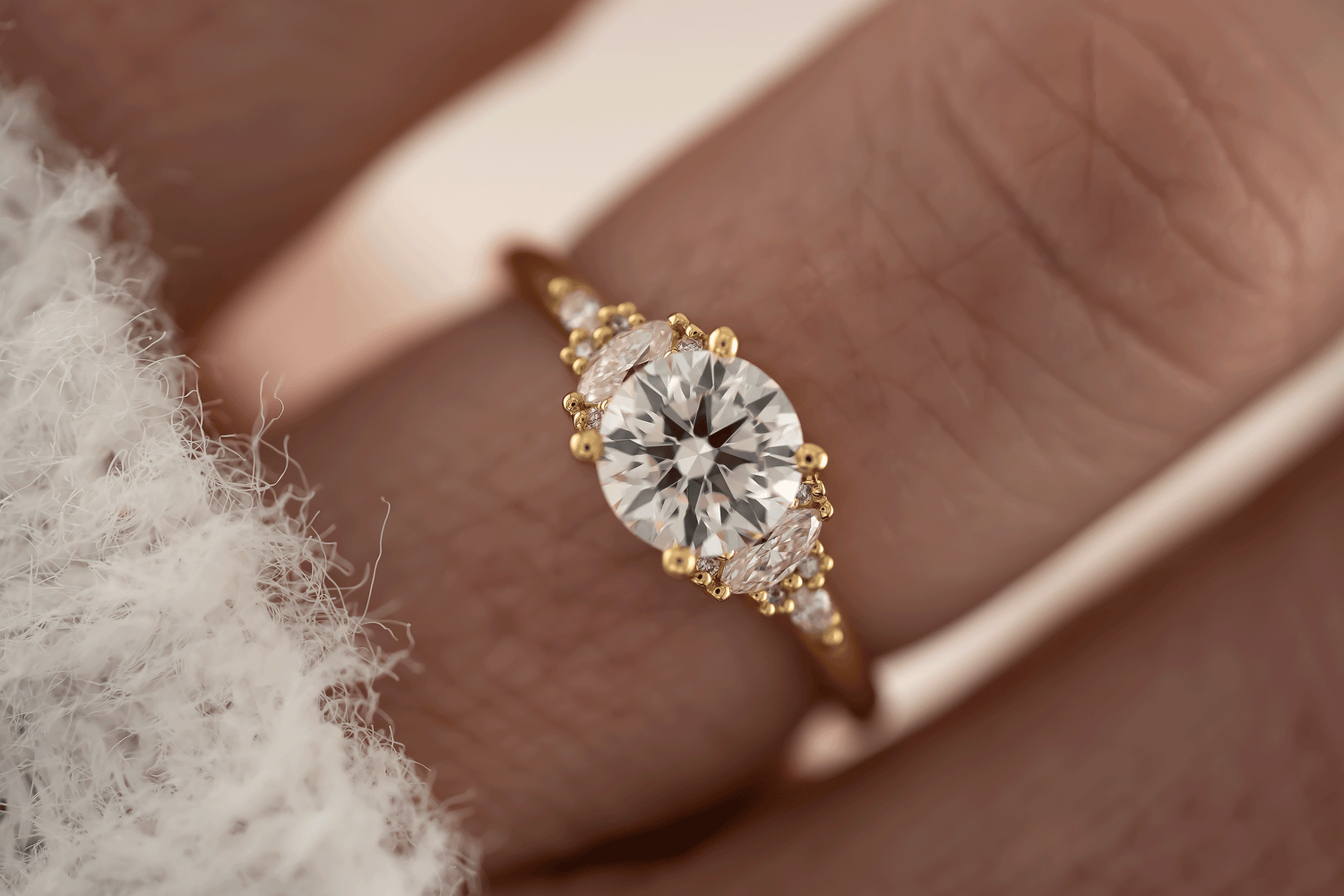 The Low Maeve Ring | Round Diamond | Ready to Ship