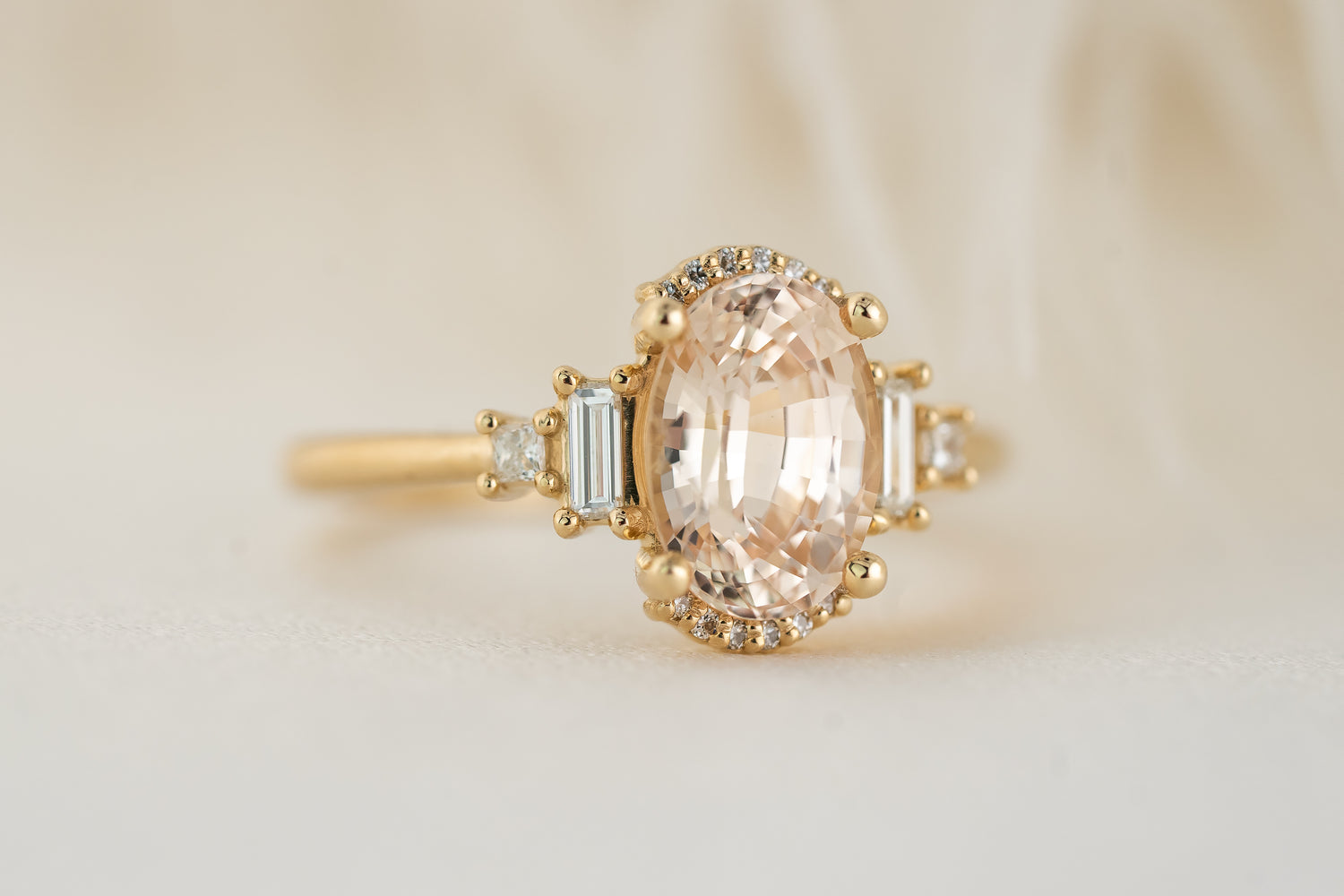 The Sura Ring | 2.5 CT Oval Light Apricot/Peach Sapphire - Lavender Creek Gems 