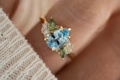 The Fleur Ring | 1.6 CT Pear Aquamarine - Lavender Creek Gems 