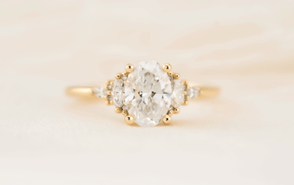 The Low Maeve Ring | Oval Diamond