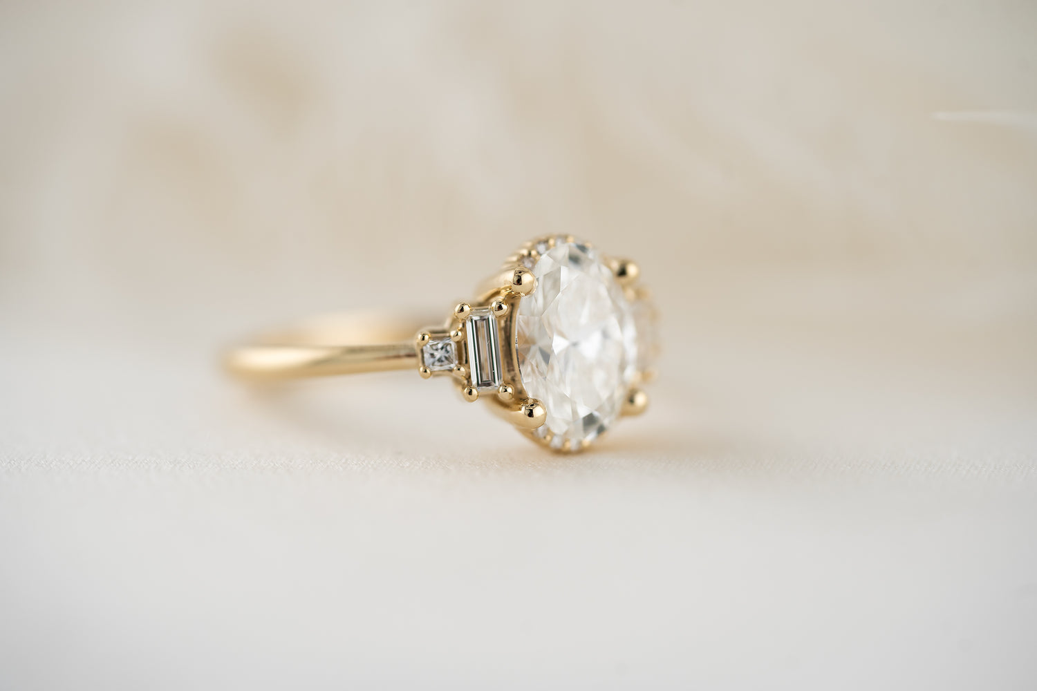 The Sura Ring | Oval Diamond - Lavender Creek Gems 