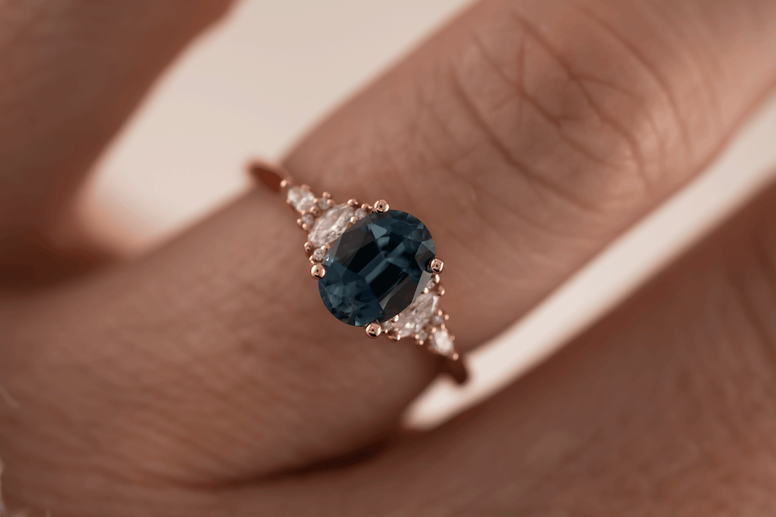 The Maeve Ring | 1.17 CT Oval Aquamarine