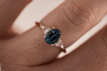 The Maeve Ring | 1.17 CT Oval Aquamarine