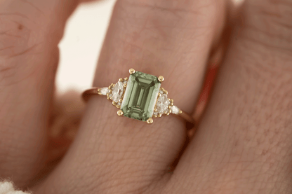 The Low Maeve Ring | 1.5 CT Emerald Cut Green Diamond