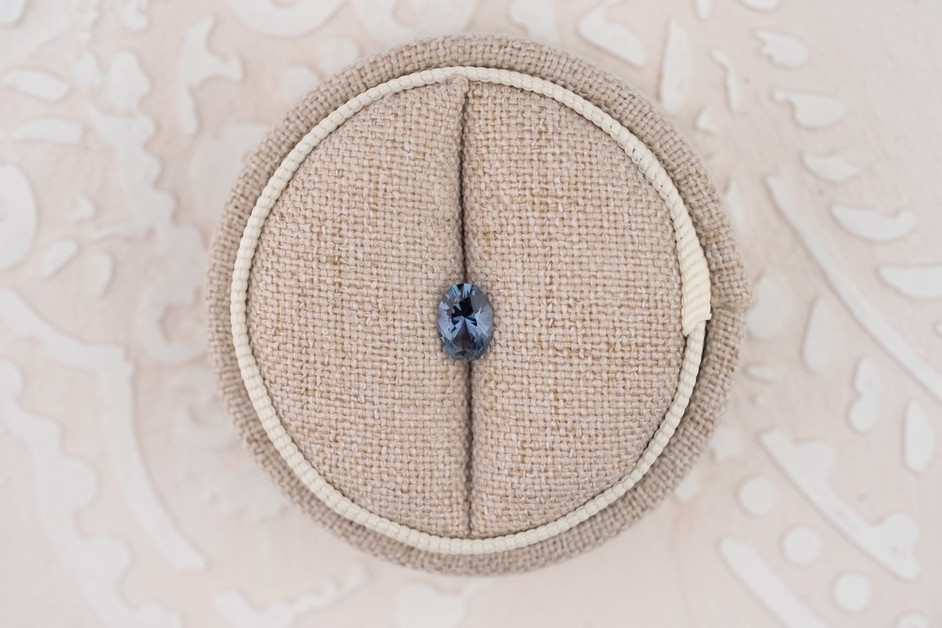 0.72 CT Oval Cut Navy Blue Sapphire - Lavender Creek Gems 