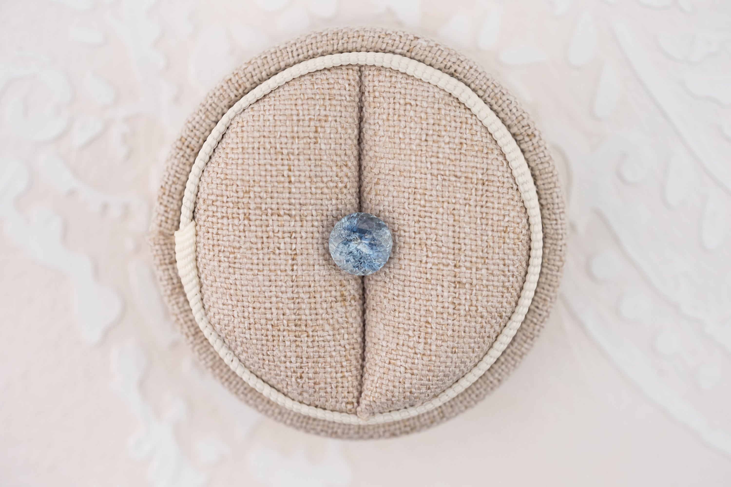 1.71 CT Fancy Round Cut Bicolor Light Blue Sapphire