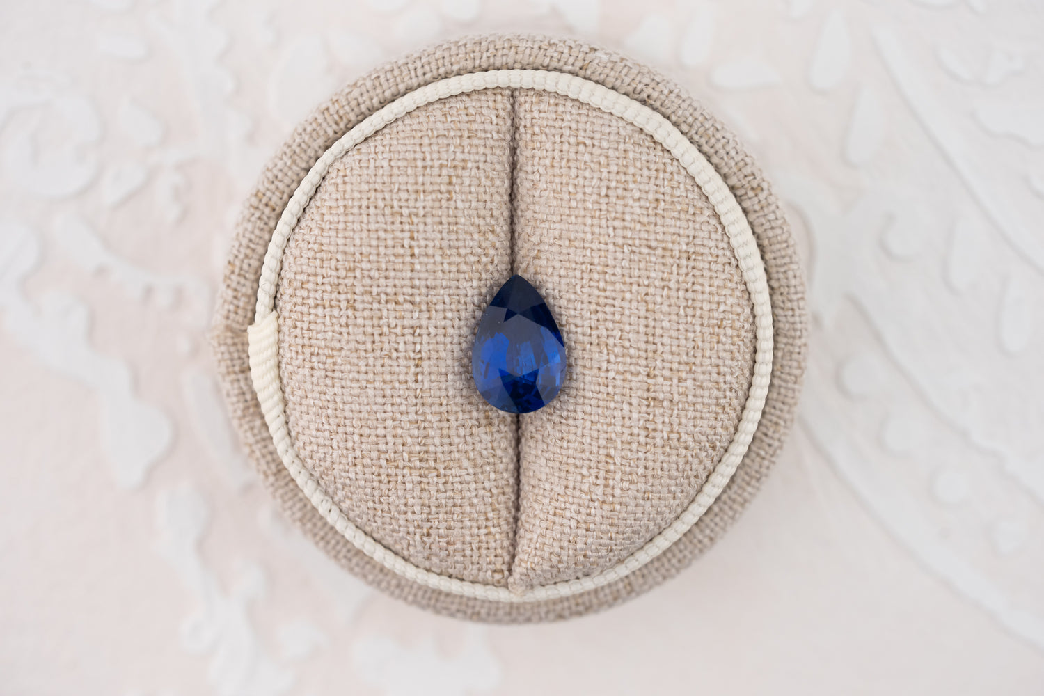 2.92 CT Pear Cut Royal Blue Sapphire