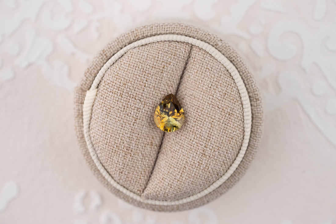 2.68 CT Pear Cut Golden Parti Sapphire - Lavender Creek Gems 
