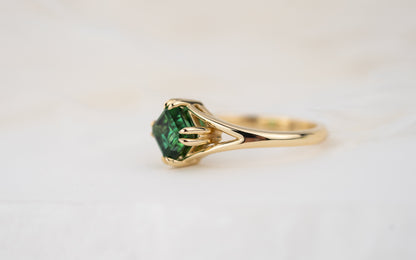 The Willow Ring | 1.56 CT Square Starbrite™ Green Tourmaline