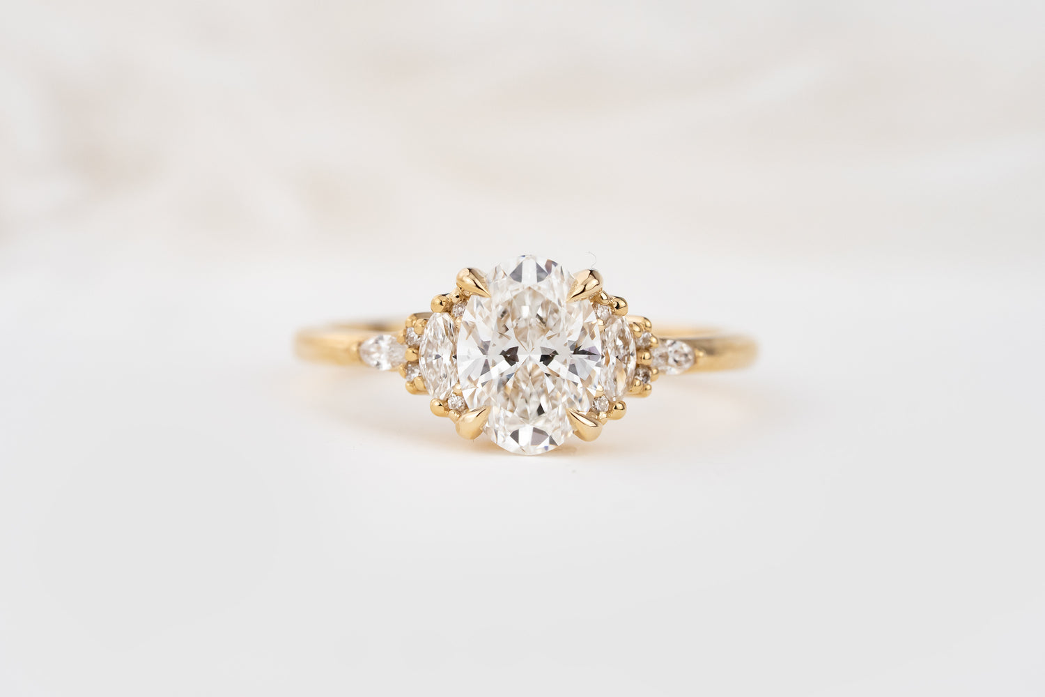 The Low Maeve Ring | 1 CT Oval Diamond | Size 6 - Lavender Creek Gems 