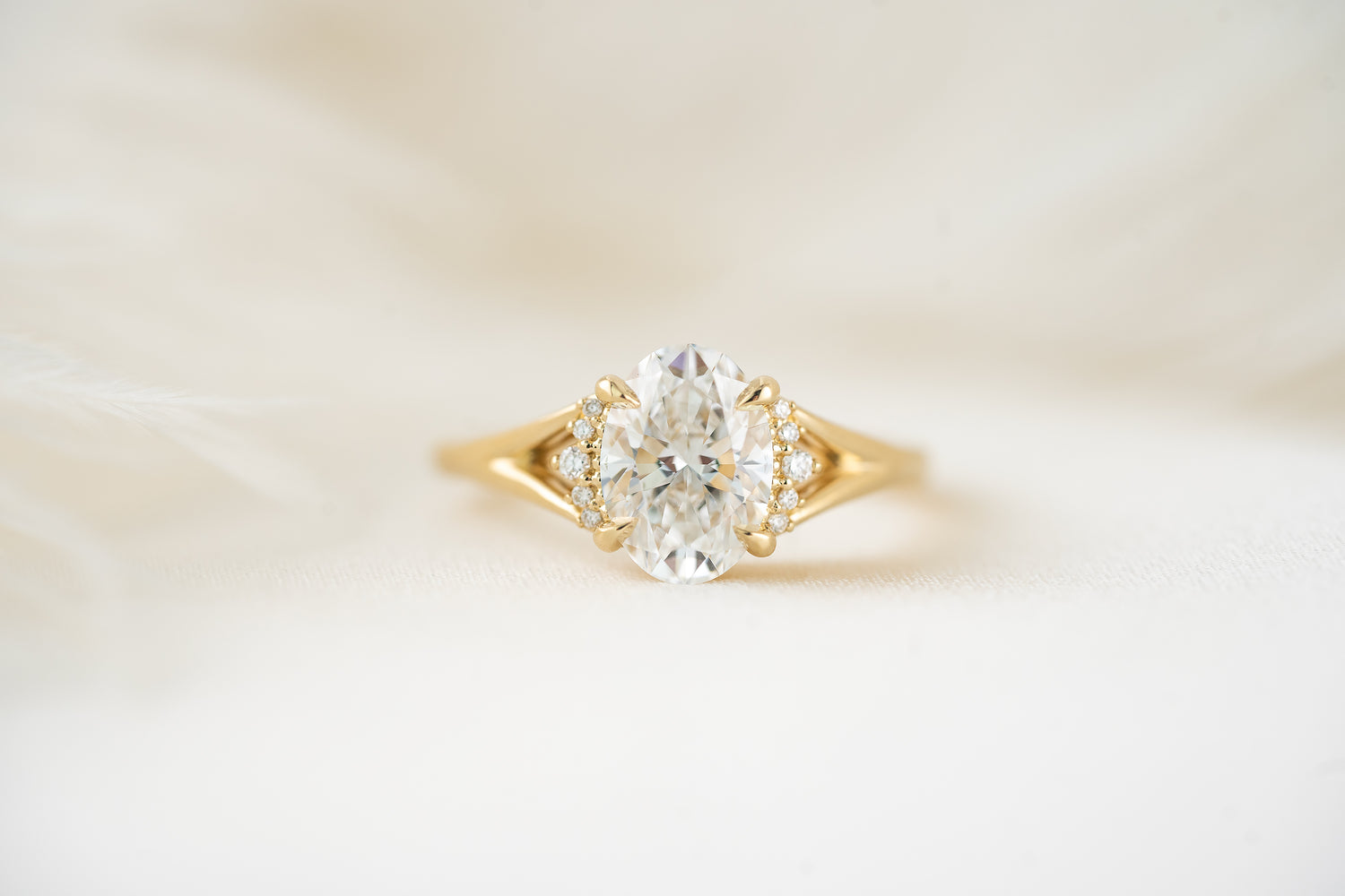 The Serendipity Ring | Oval Diamond