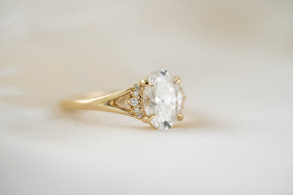 The Serendipity Ring | Oval Diamond