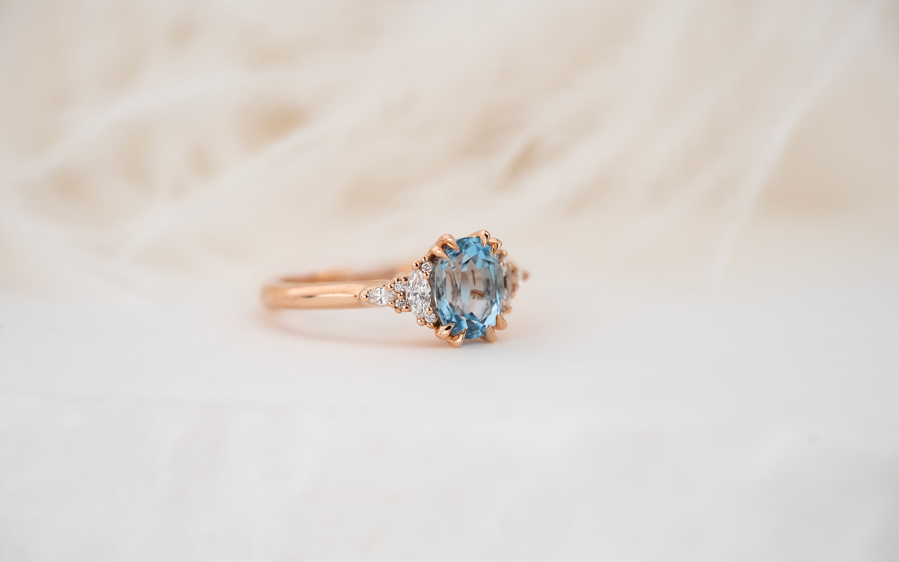The Low Maeve Ring | 1.2 CT Oval Aquamarine