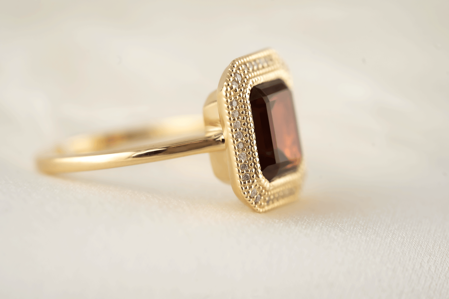 The Satine Ring | 3.15 CT Radiant Red Garnet