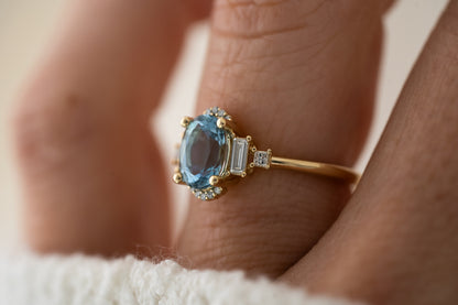 The Sura Ring | 1.1 CT Oval Aquamarine - Lavender Creek Gems 