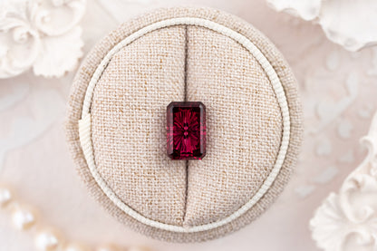 5.62 CT Rectangular Starbrite™ Red Garnet