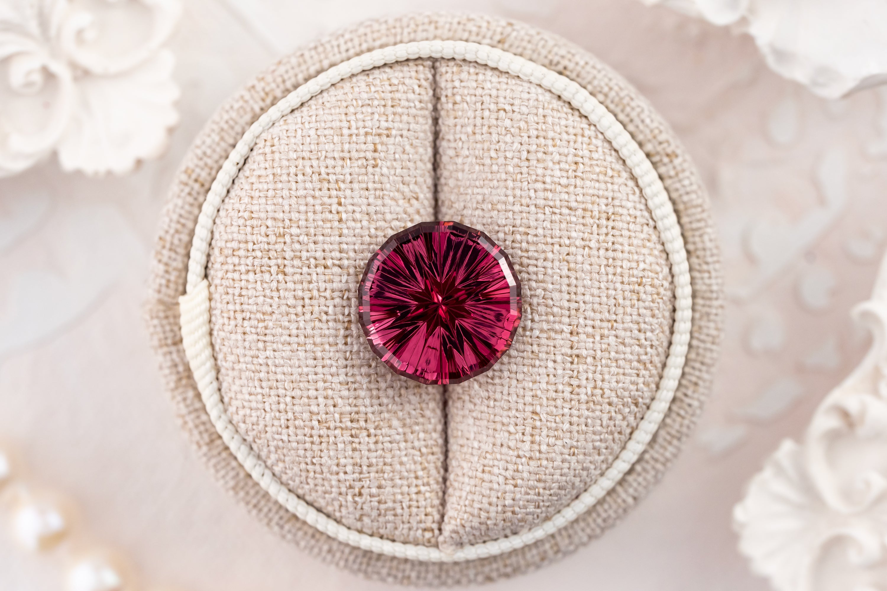 6.72 CT Round Starbrite™ Rose Garnet