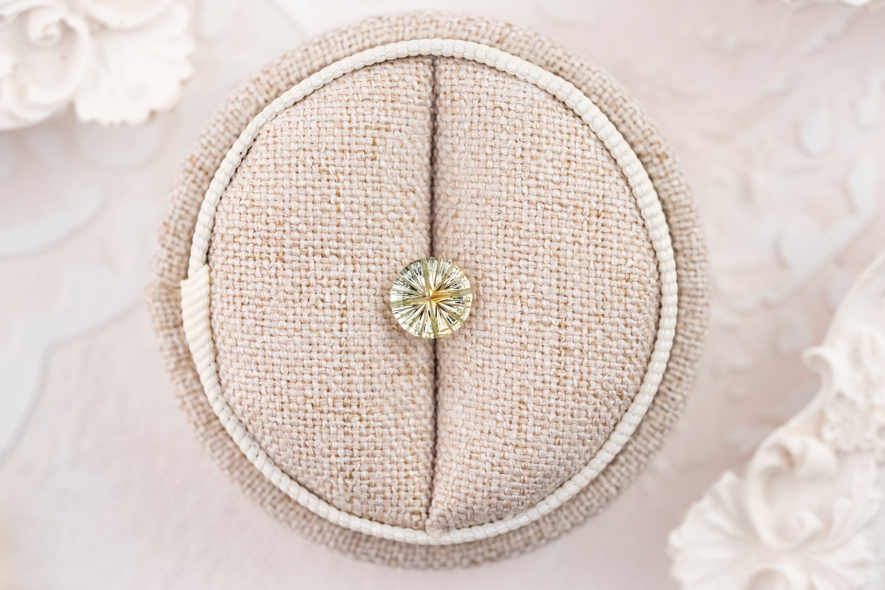 1.31 CT Round Starbrite™ Cut Light Green Bicolor Montana Sapphire