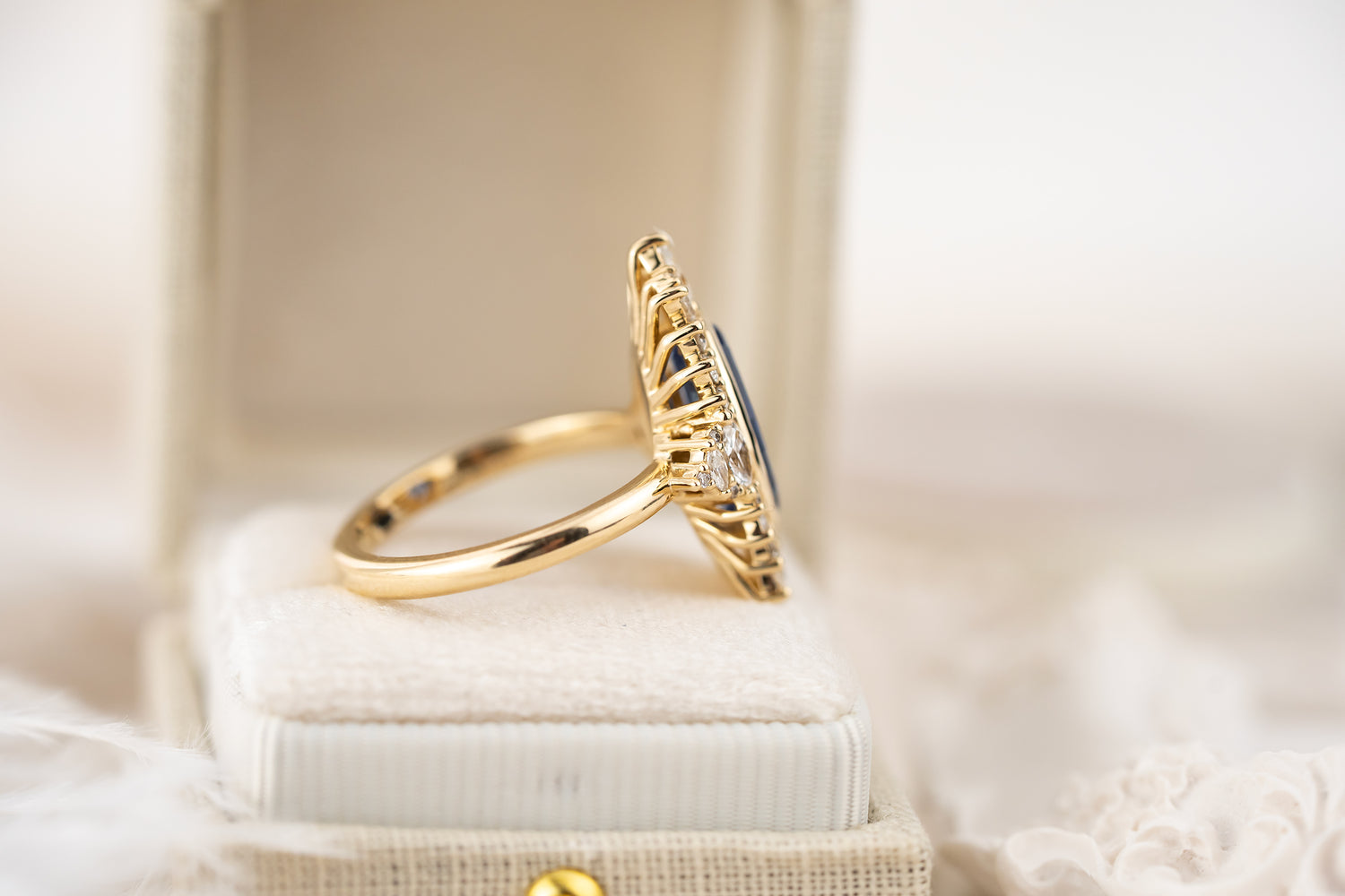 The Ethereal Ring | 3.18 CT Oval Starbrite™ Bicolor Blue Sapphire