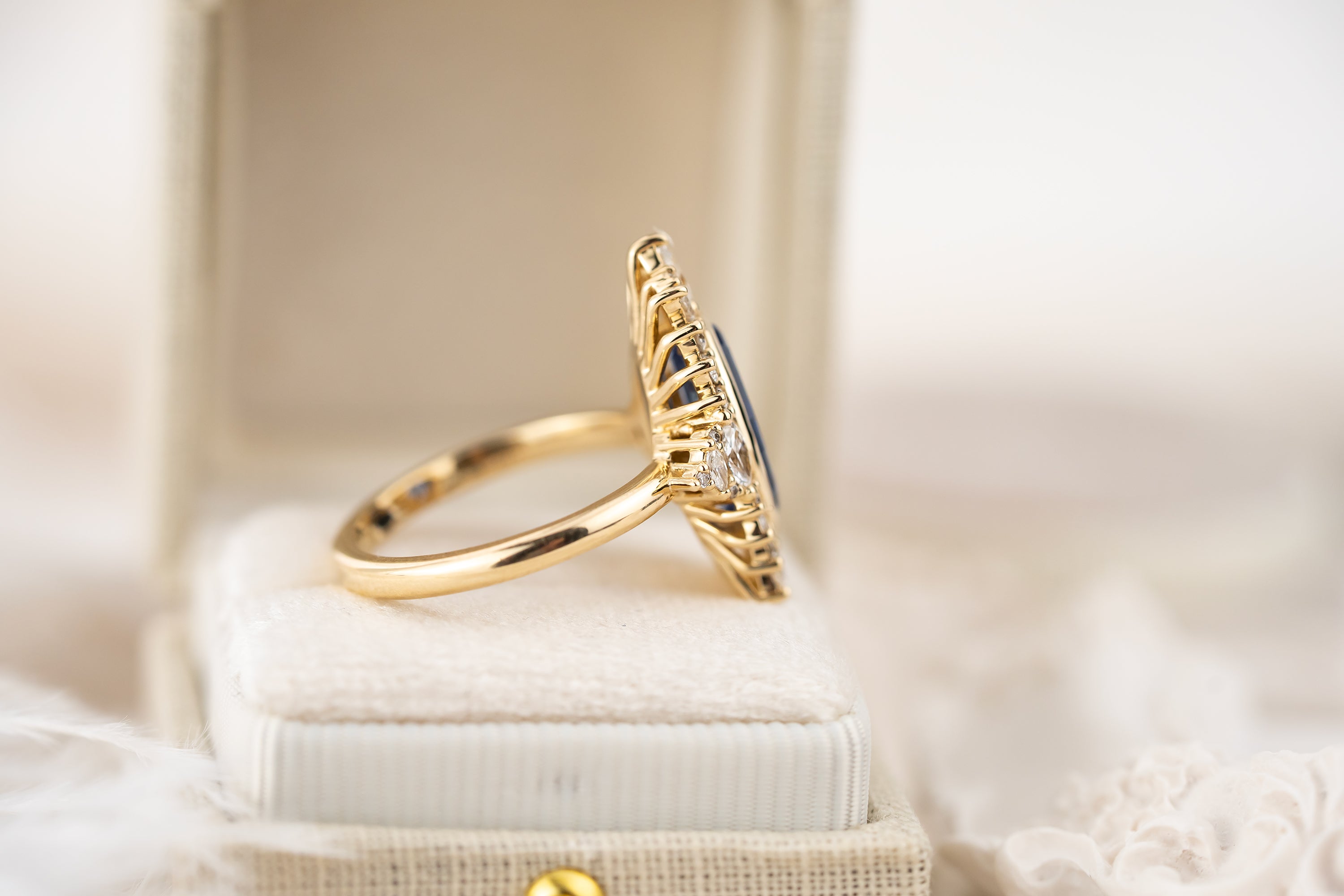 The Ethereal Ring | 3.18 CT Oval Starbrite™ Bicolor Blue Sapphire