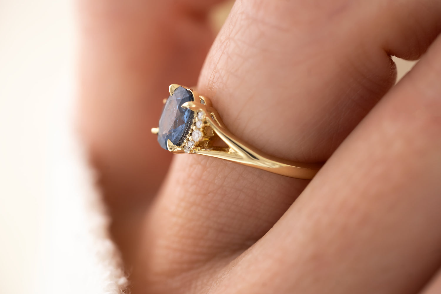 The Serendipity Ring - 1 CT Oval Blue Sapphire - Lavender Creek Gems 