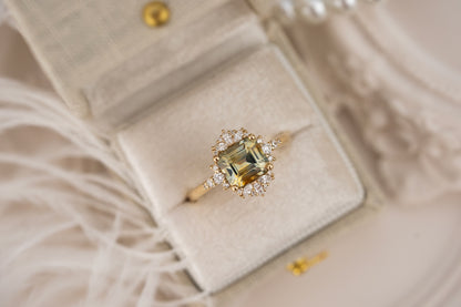 The Comtesse Ring | 2.04 CT Emerald Cut Green Bicolor Montana Sapphire
