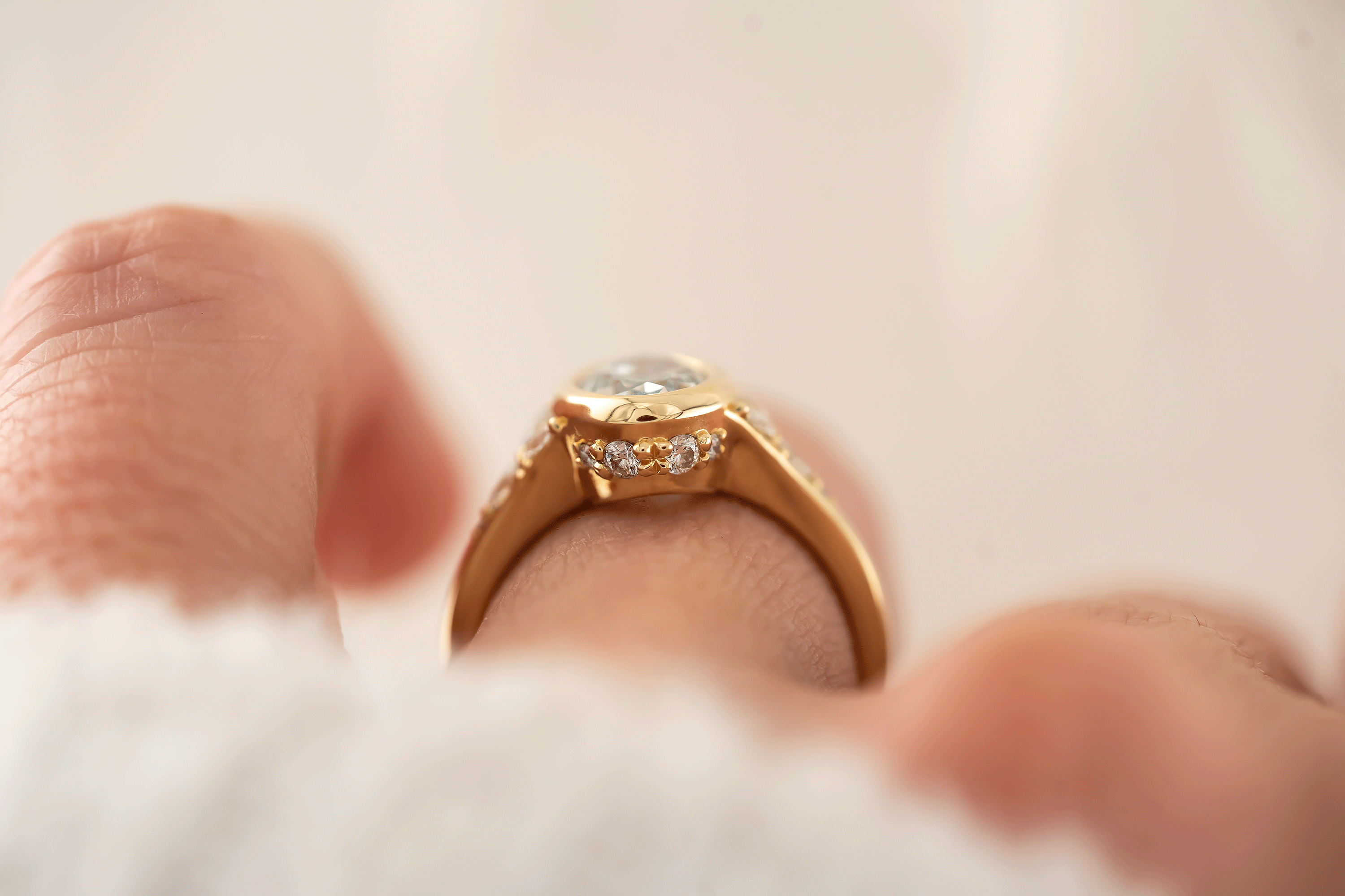 The Daylight Ring | 1.93 CT Oval Blue Diamond