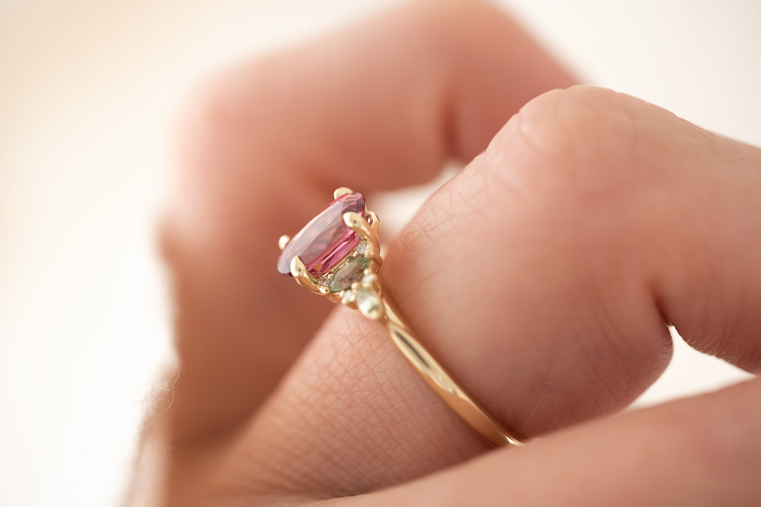 The Maeve Ring | 1.41 CT Pink Spinel + Green Sapphire - Lavender Creek Gems 