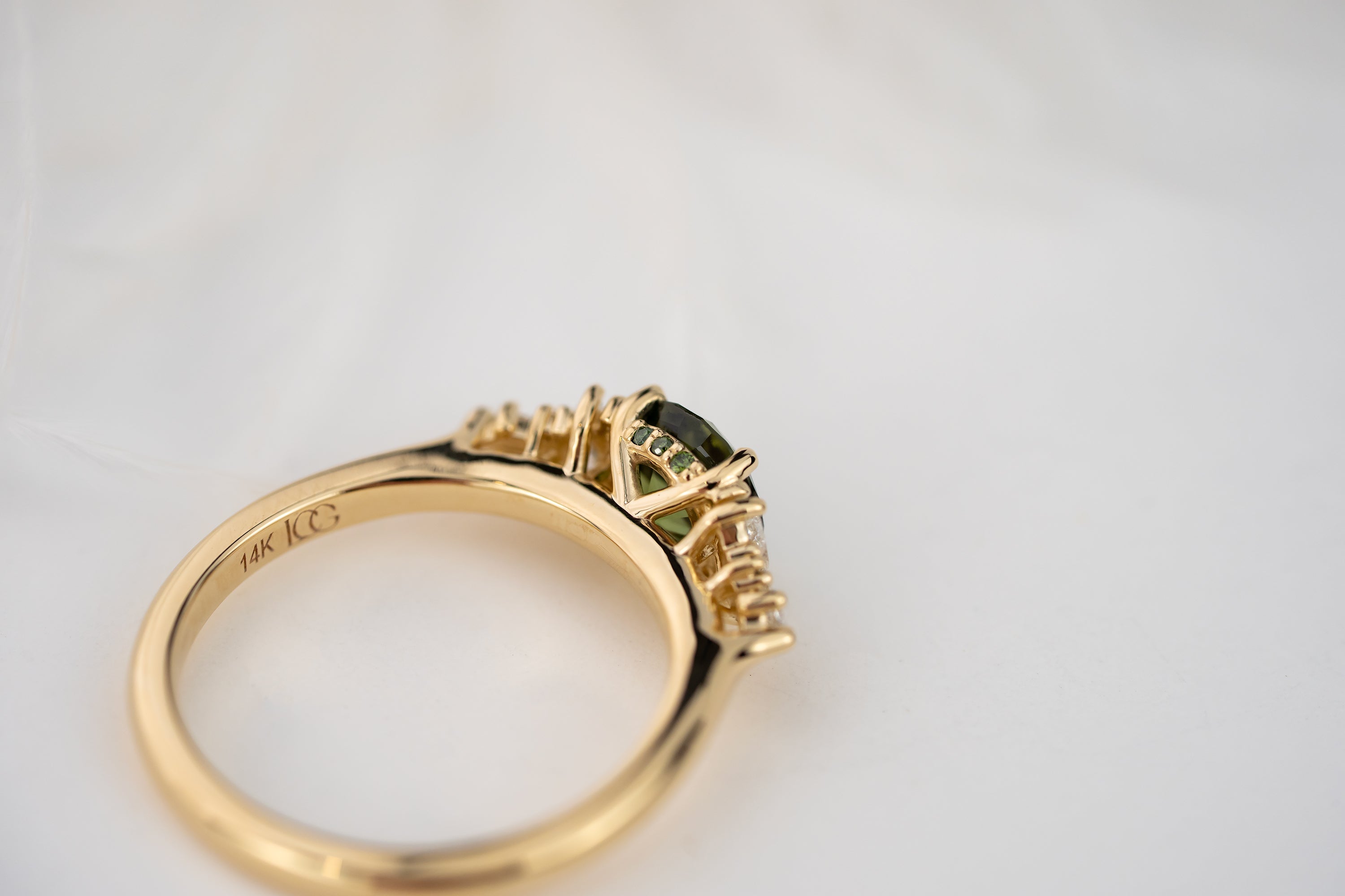 The Maeve Ring | 1.07 CT Round Green Sapphire + Dark Green Diamond Hidden Halo - Lavender Creek Gems 