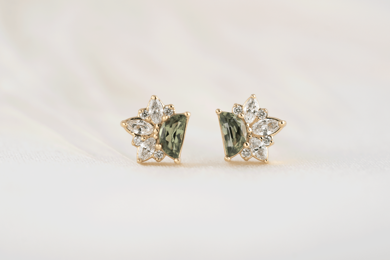 The Stardust Earrings | Green Sapphire