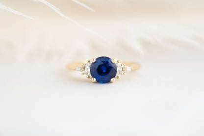 The Maeve Ring | 1.87 CT Round Royal Blue Sapphire Ring - Lavender Creek Gems 