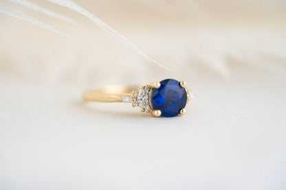 The Maeve Ring | 1.87 CT Round Royal Blue Sapphire Ring - Lavender Creek Gems 