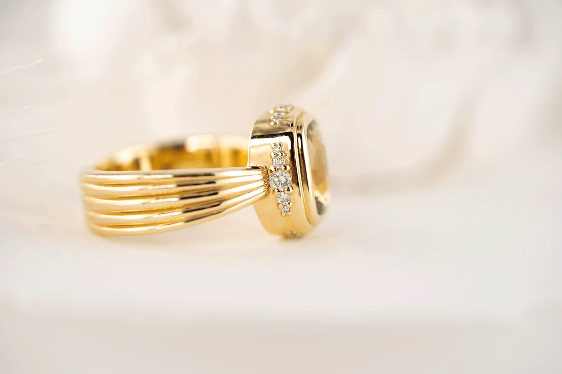 The Veil Ring | 2.59 CT Cushion Green Sapphire