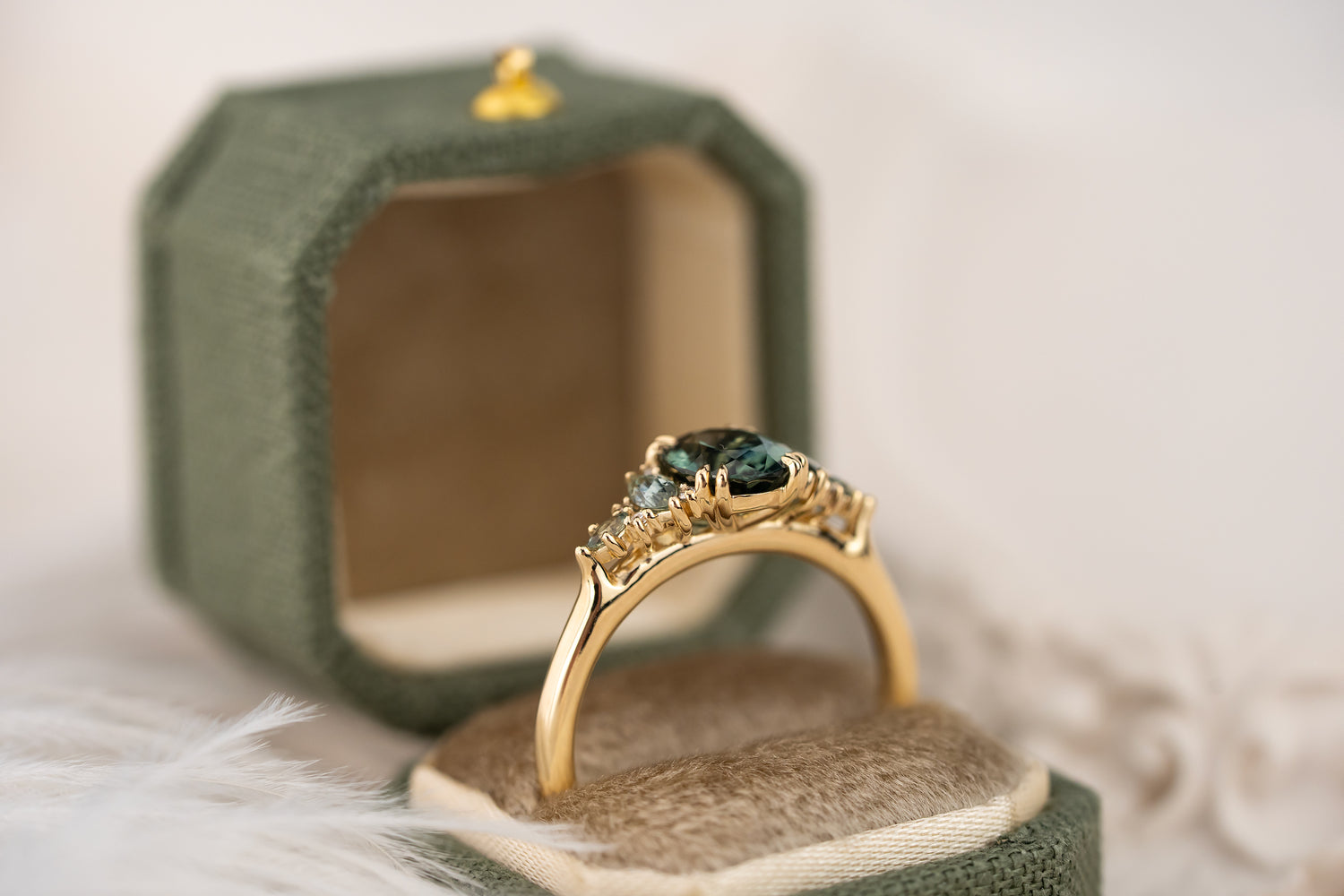 The Maeve Ring | 1.23 CT Oval Montana Sapphire - Lavender Creek Gems 