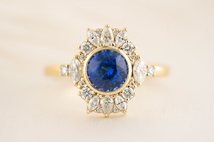 The Lace Ring - 1.46 CT Round Royal Blue Sapphire
