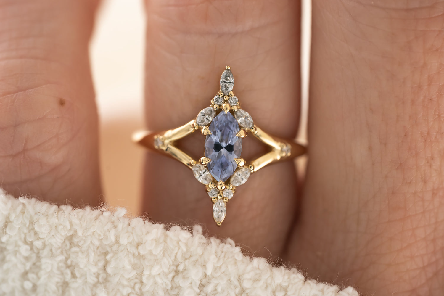 The Croía 0.6 CT Pastel Periwinkle Marquise Sapphire Ring - Lavender Creek Gems 