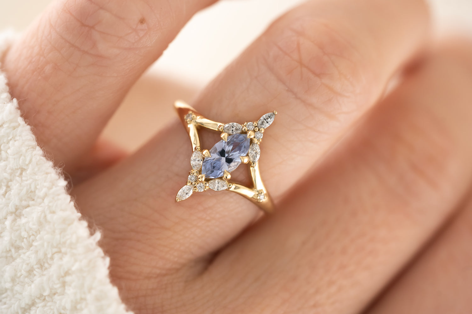 The Croía 0.6 CT Pastel Periwinkle Marquise Sapphire Ring - Lavender Creek Gems 