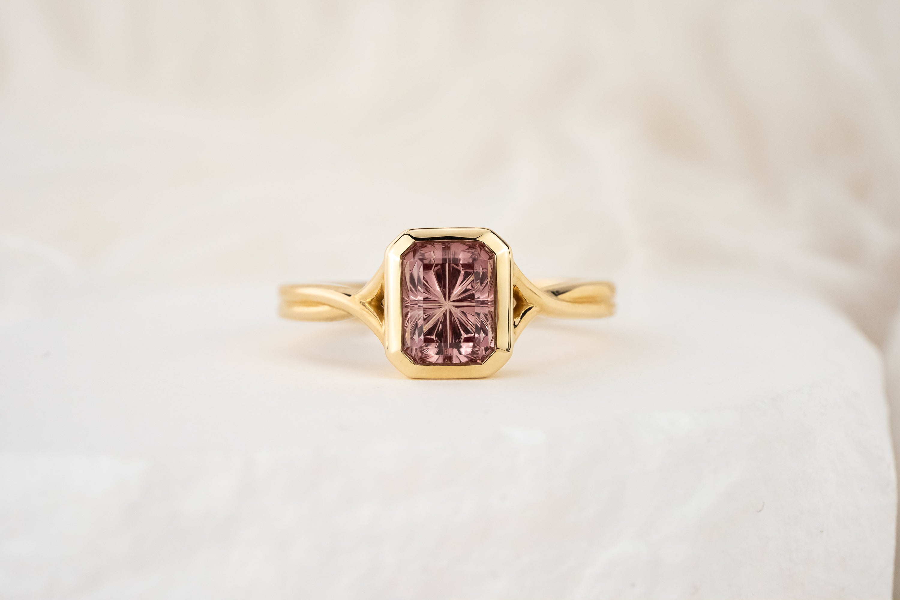 The Bezel Fates Ring | 2.06 CT Rectangular Starbrite™ Malaya Peach Garnet - Lavender Creek Gems 
