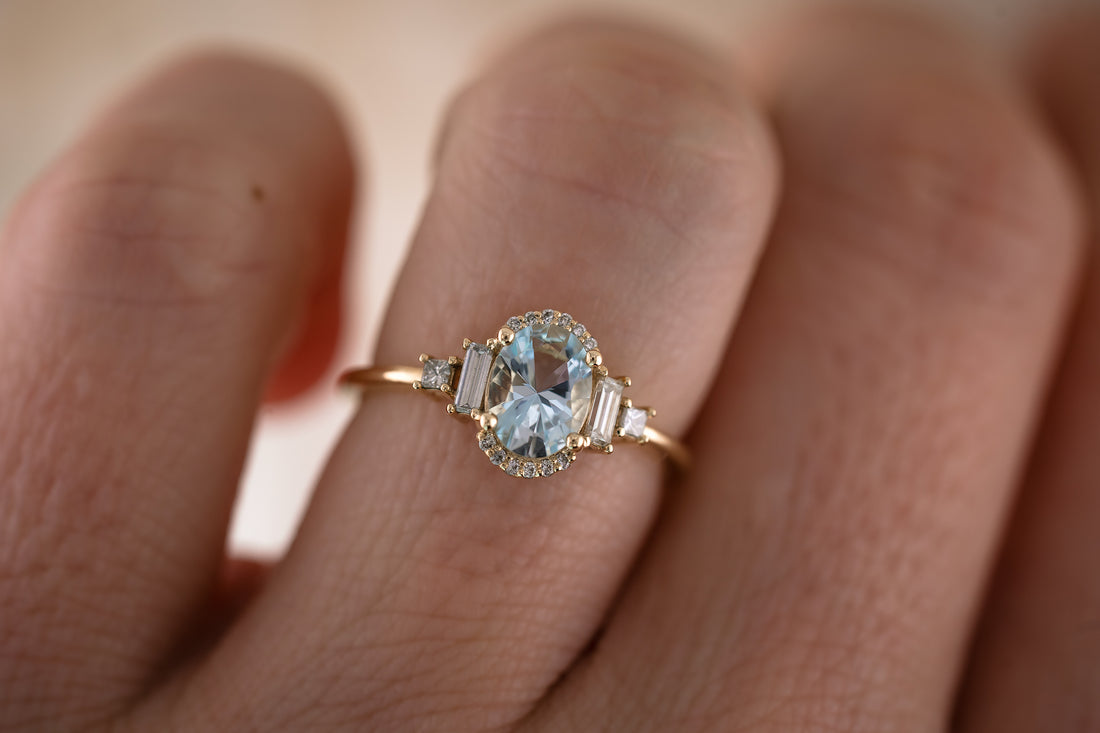 The Sura 0.70 CT Oval Aquamarine Ring - Lavender Creek Gems 