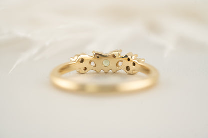 The Verity Ring - Green Sapphire - Lavender Creek Gems 