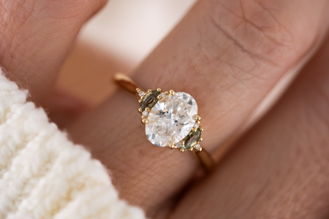 The Low Maren Ring | 1.5 CT Oval Diamond + Green Sapphire - Lavender Creek Gems 